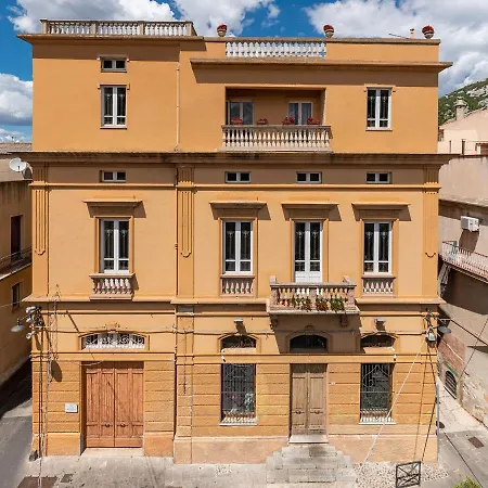 Palazzo Santa Caterina Frühstückspension 4*