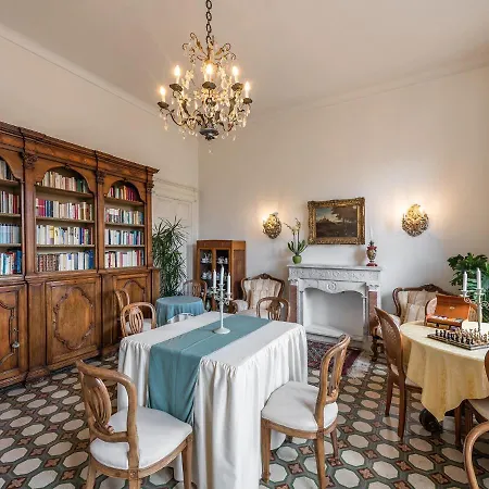Palazzo Santa Caterina 2*